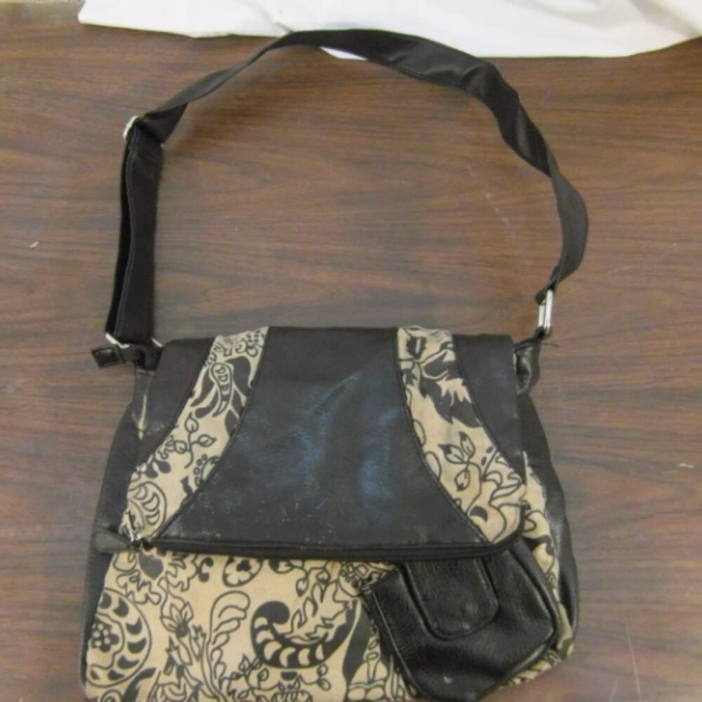 WOMEN's BLACK TAN LEATHER SUEDE SHOULDER STRAP BAG PURSE ZIPPER PULL NM 32977